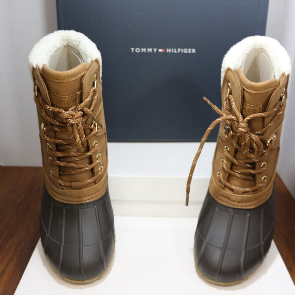 New in Box Tommy Hilfiger’s Women’s Rainah Duck Boot, Dark Brown.